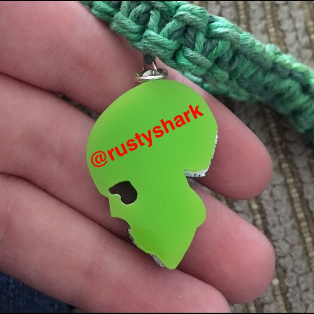 ISO Loungefly Hot Topic glitter charm bracelet - Picture 8 of 8